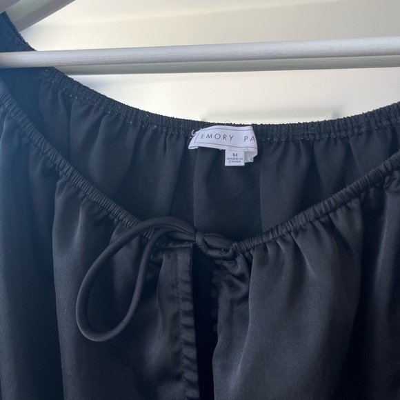 Off the shoulder long-sleeve bodysuit top - Picture 6 of 6